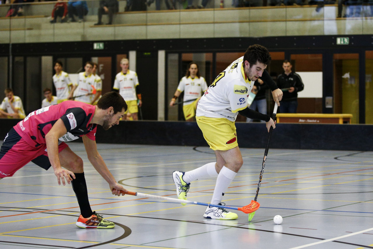 Floorball Thurgau U21 - Jona Uznach Flames U21
(16.1.2018, Paul Reinhart Halle, Weinfelden)
Photos: www.unihockey-fotos.ch Claudio Thoma