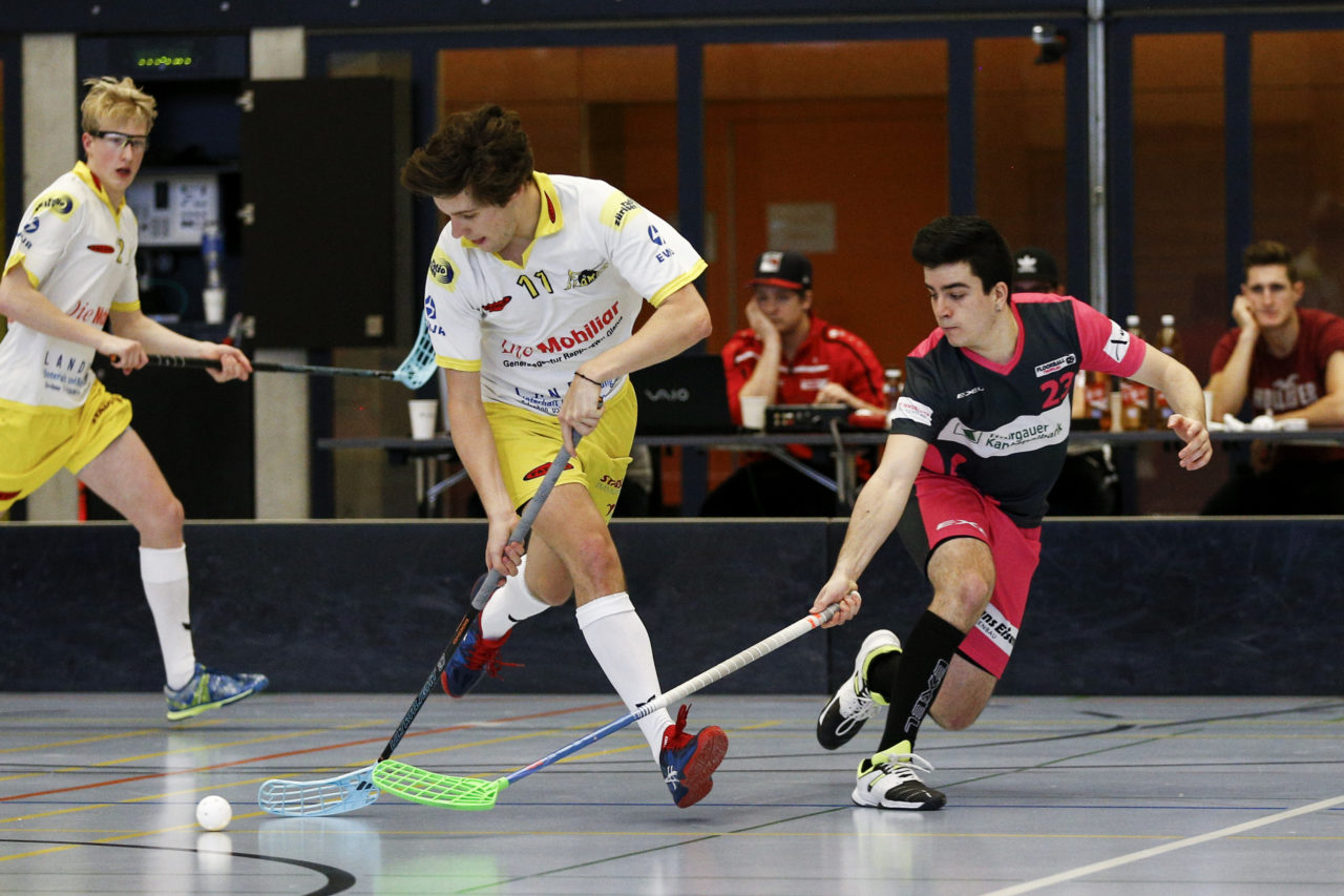 Floorball Thurgau U21 - Jona Uznach Flames U21
(16.1.2018, Paul Reinhart Halle, Weinfelden)
Photos: www.unihockey-fotos.ch Claudio Thoma