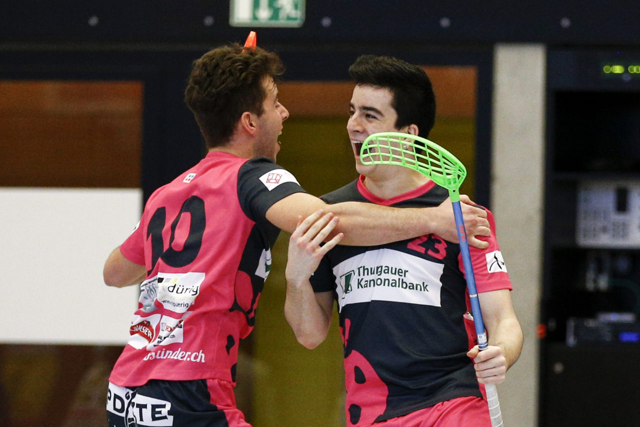 Floorball Thurgau U21 - Jona Uznach Flames U21
(16.1.2018, Paul Reinhart Halle, Weinfelden)
Photos: www.unihockey-fotos.ch Claudio Thoma