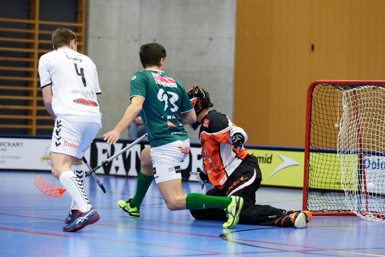 Zug United Herren NLA
Zug United - SV Wiler-Ersigen 
Resultat 4 : 6 am 14. Januar 2018 in der Sporthalle  Schönenbühl in Unterägeri 
Bild: Michael Peter