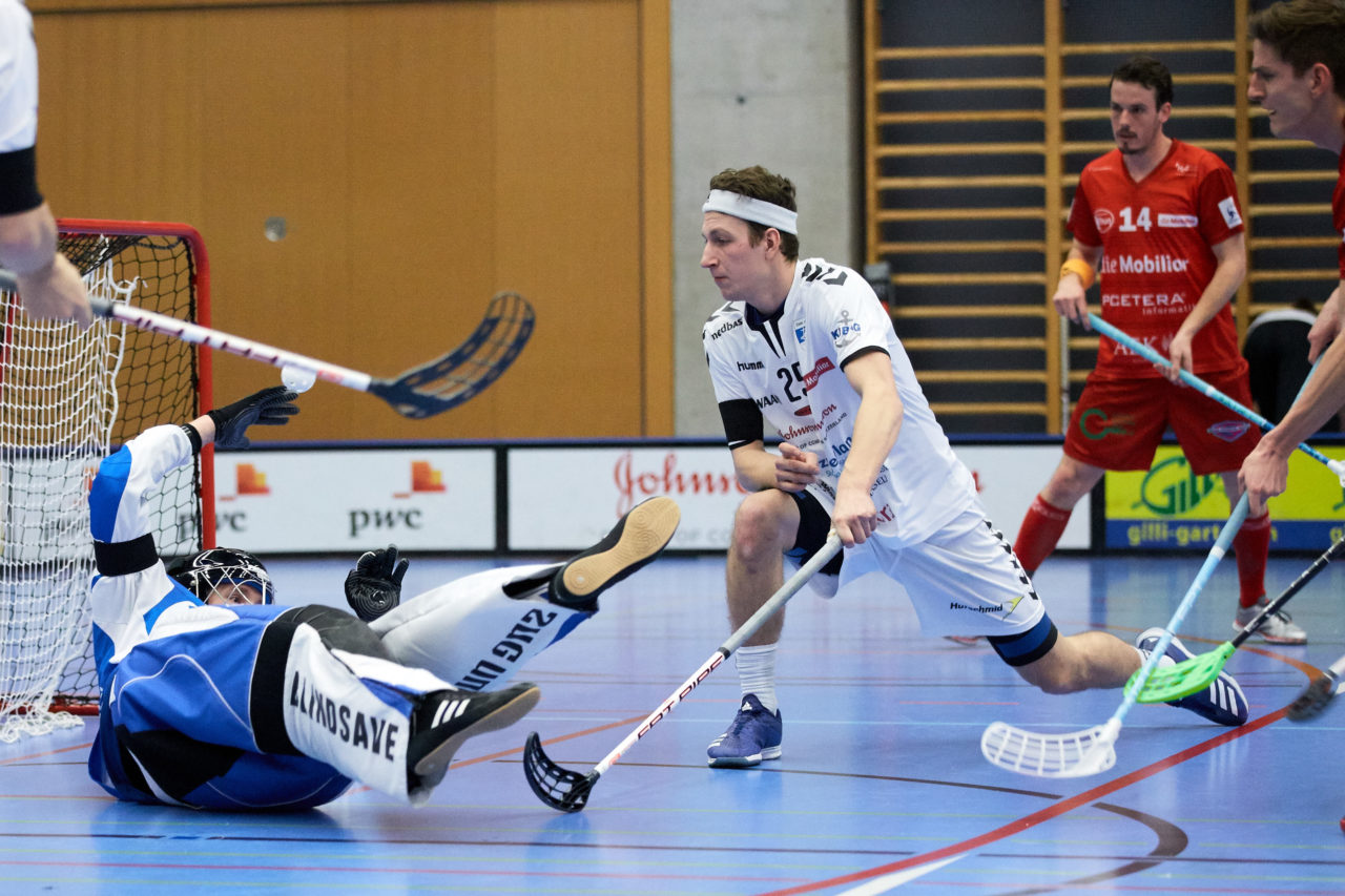 Zug United Herren NLA
Zug United - UHC Thun 
Resultat 8 : 4 am 20. Januar 2018 in der Sporthalle  Schönenbühl in Unterägeri 
Bild: Michael Peter