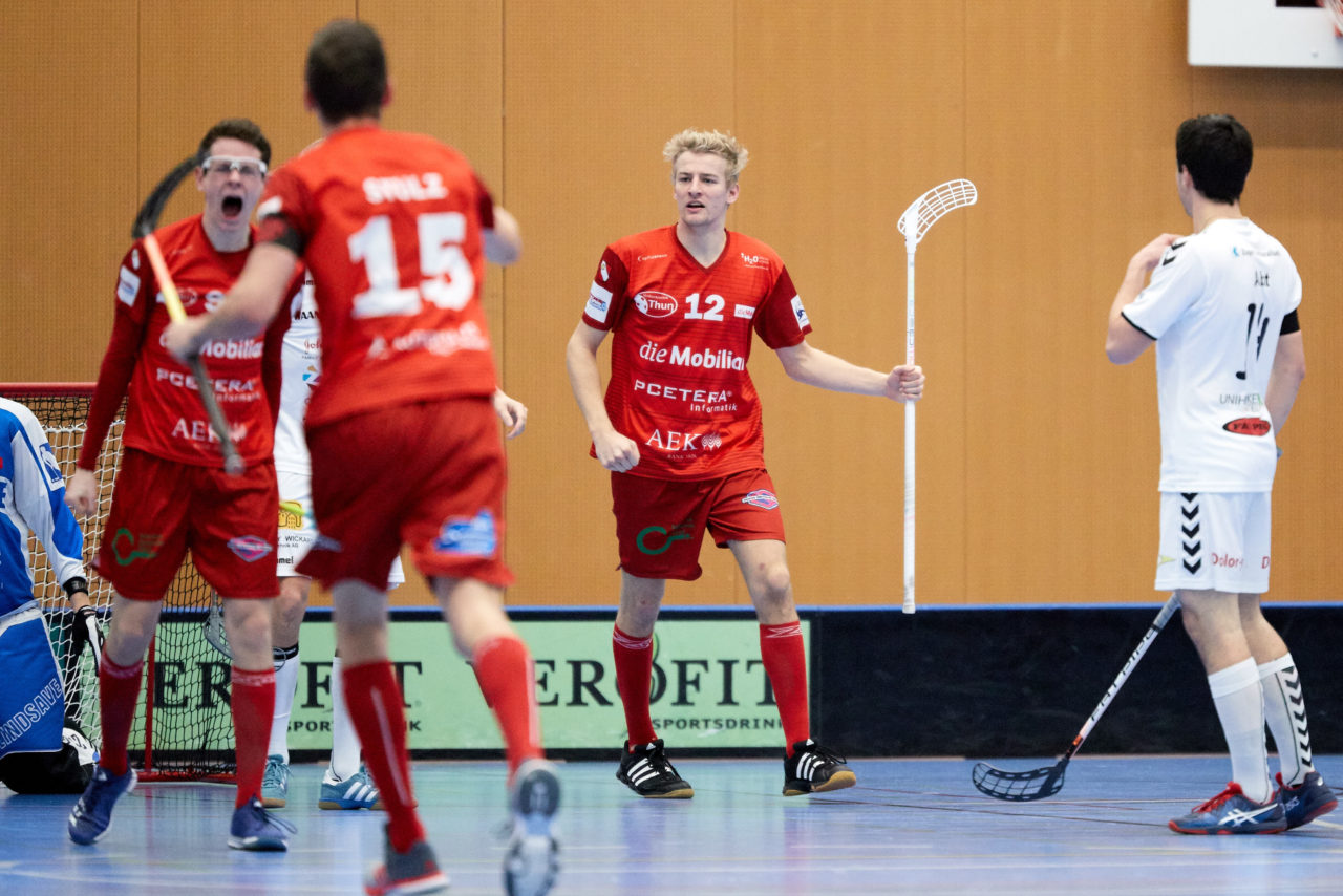 Zug United Herren NLA
Zug United - UHC Thun 
Resultat 8 : 4 am 20. Januar 2018 in der Sporthalle  Schönenbühl in Unterägeri 
Bild: Michael Peter