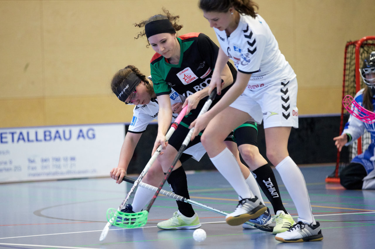 Zug United Damen NLA 
Zug United - UHC Waldkirch St Gallen 
Resultat 3 :4 nach Verlängerung am 17. Februar 2018 in der Sporthalle  Hofmatt in Oberägeri 
Bild: Michael Peter