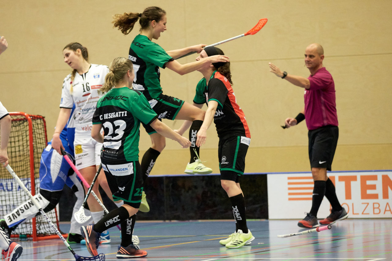 Zug United Damen NLA 
Zug United - UHC Waldkirch St Gallen 
Resultat 3 :4 nach Verlängerung am 17. Februar 2018 in der Sporthalle  Hofmatt in Oberägeri 
Bild: Michael Peter