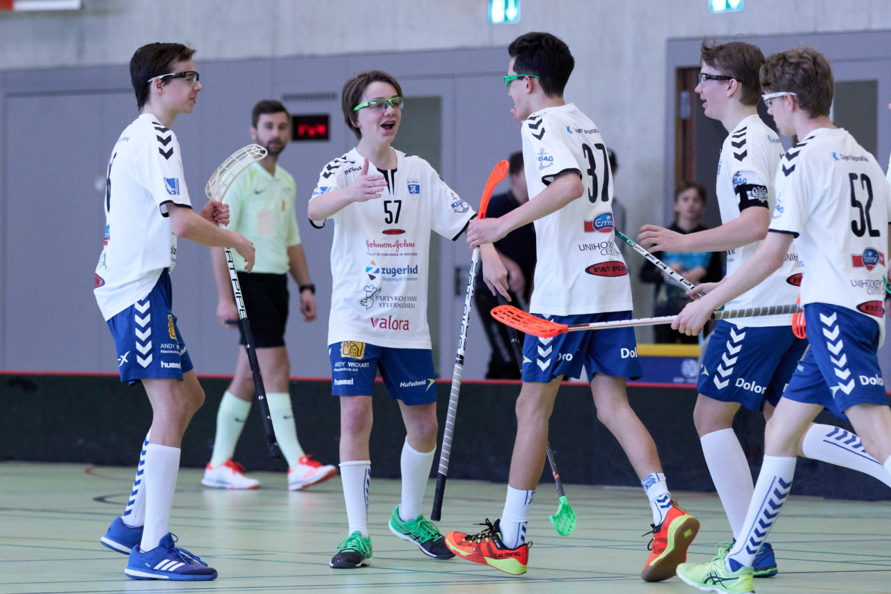 Junioren U16A Zug United - UHC Alligator Malans 
Resultat 10 : 8 am 11. Februar 2018 in der Sporthalle Dorfmatt in Rotkreuz 
Bild: Michael Peter
