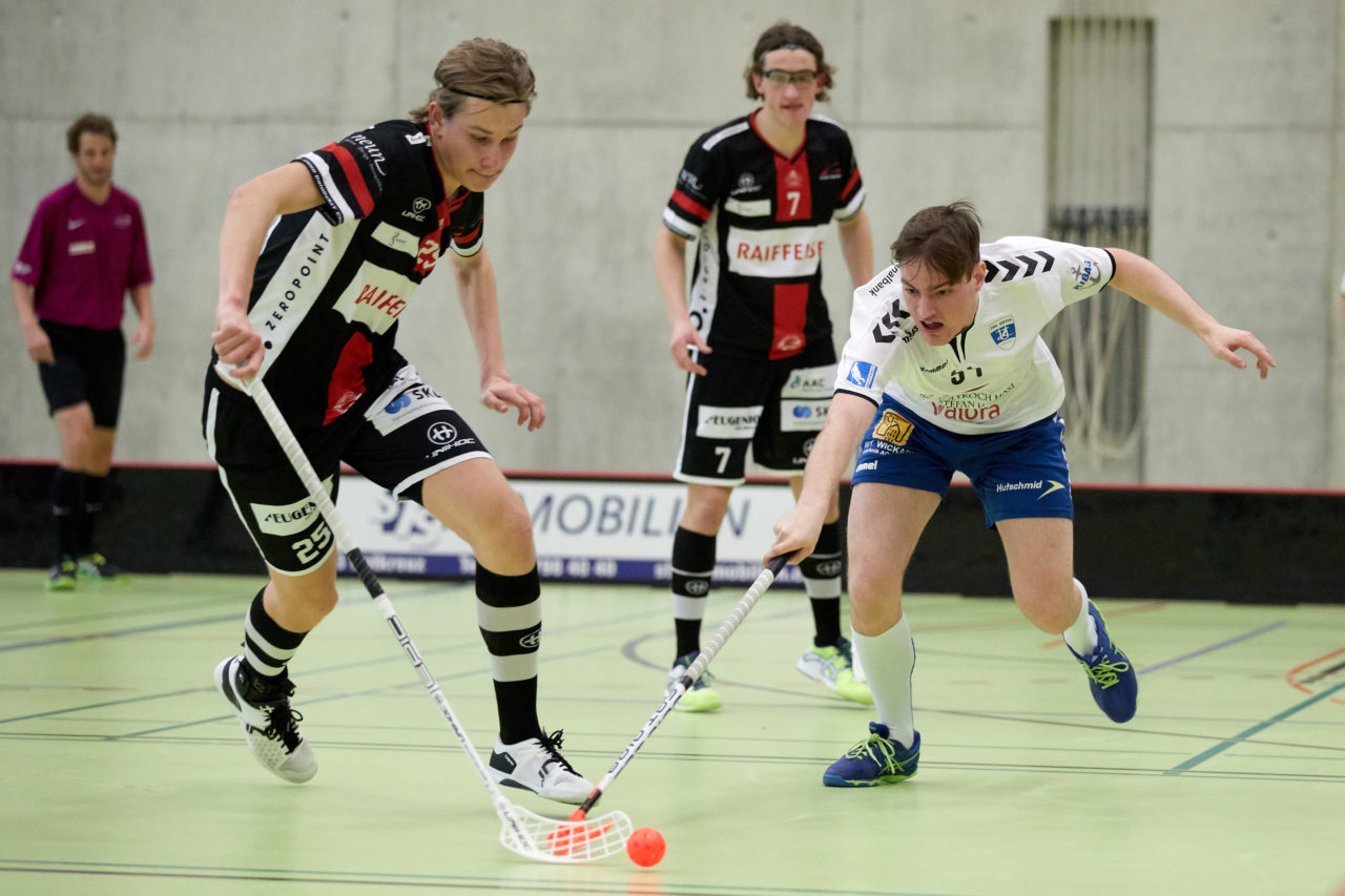 Junioren U21A Zug United - Chur Unihockey 
Resultat 11 : 3 am 10. Februar 2018 in der Sporthalle Dorfmatt in Rotkreuz 
Bild: Michael Peter