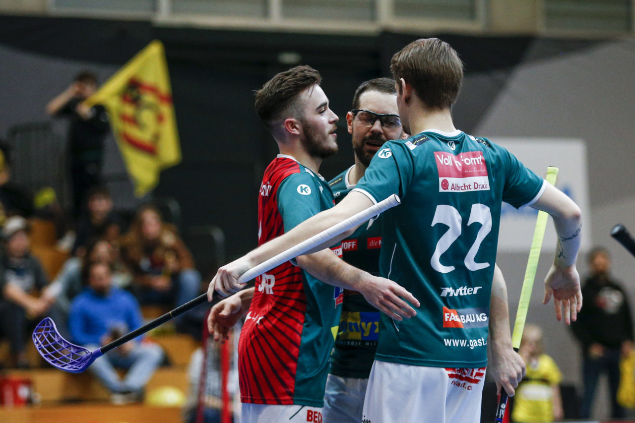 Wiler Jubel.

(HC Rychenberg Winterthur - SV Wiler-Ersigen; Playoff Spiel 1; 17.3.2018; Eulachhallen; Winterthur)
Photos: www.unihockey-fotos.ch / Claudio Thoma