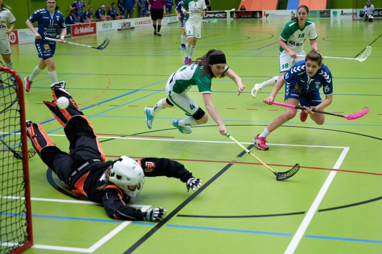 Zug United  Damen NLA
Playouts 5. Spiel 
UHC Waldkirch St.Gallen - Zug United 
Resultat 2 : 3  am 18. März 2018 in der Sporthalle Tal der Demut in St.Gallen 
Bild: Michael Peter