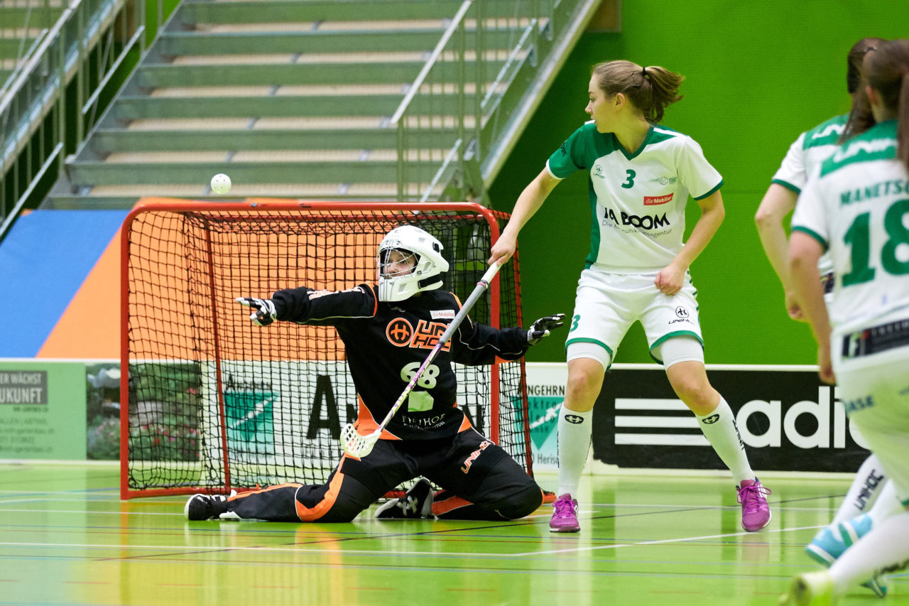 Zug United  Damen NLA
Playouts 5. Spiel 
UHC Waldkirch St.Gallen - Zug United 
Resultat 2 : 3  am 18. März 2018 in der Sporthalle Tal der Demut in St.Gallen 
Bild: Michael Peter