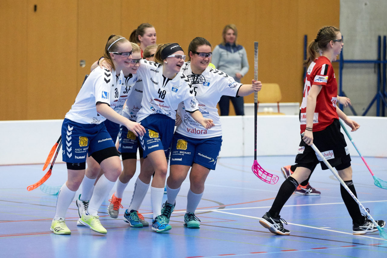 Juniorinnen U21B Aufstiegsspiele 3. Spiel Zug United -  Unihockey Basel Regio 
Resultat 4 : 6 am  18. März 2018 in der Sporthalle Schönenbühl in Unterägeri 
Bild: Michael Peter