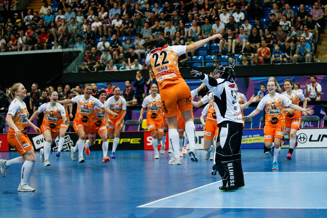 piranha Chur ist Schweizermeister 2018.
(Superfinal SV Wiler-Ersigen - Floorball Köniz, SWISS Arena, Kloten, 22. April 2018)