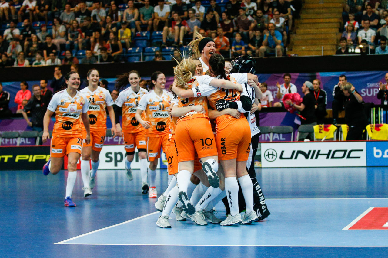 piranha Chur ist Schweizermeister 2018.
(Superfinal SV Wiler-Ersigen - Floorball Köniz, SWISS Arena, Kloten, 22. April 2018)