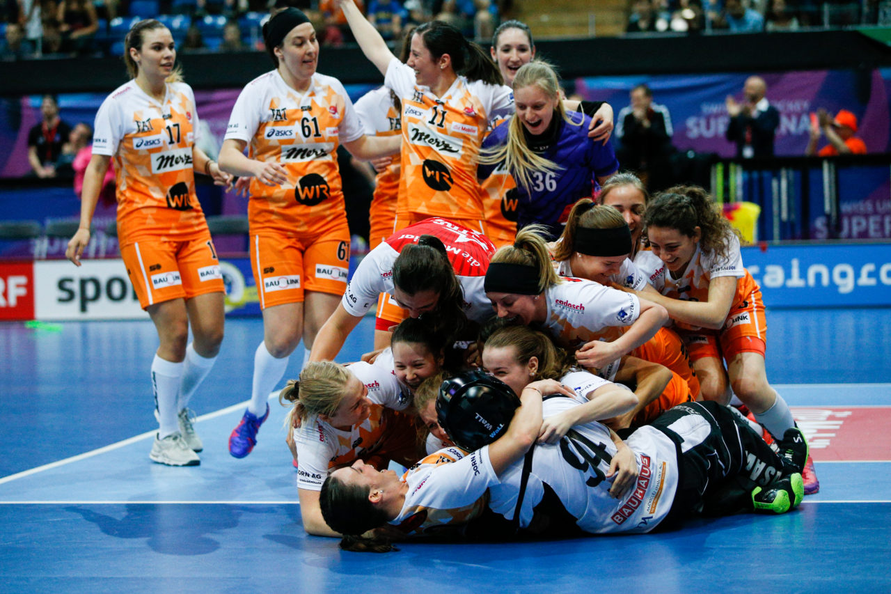 piranha Chur ist Schweizermeister 2018.
(Superfinal SV Wiler-Ersigen - Floorball Köniz, SWISS Arena, Kloten, 22. April 2018)