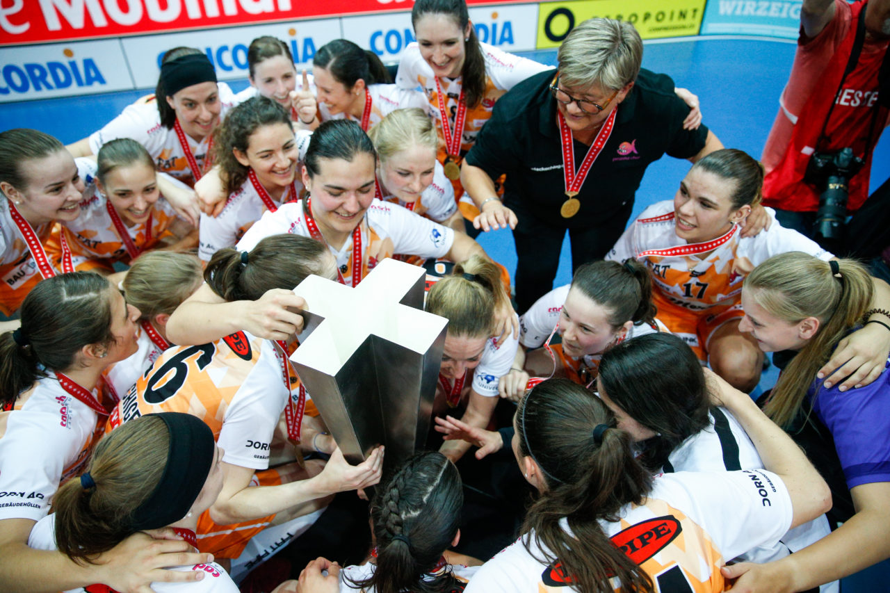 piranha Chur ist Schweizermeister 2018.
(Superfinal SV Wiler-Ersigen - Floorball Köniz, SWISS Arena, Kloten, 22. April 2018)