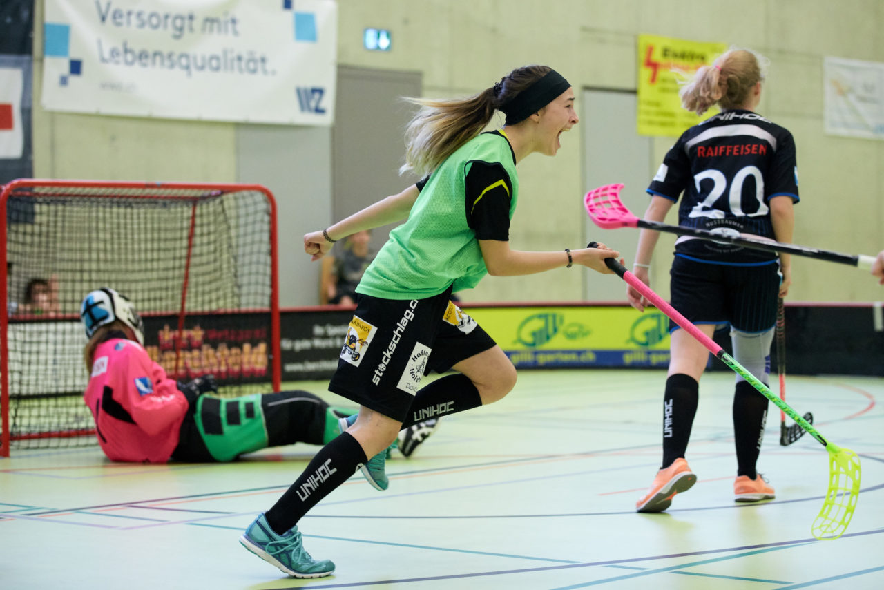 Schweizermeisterschaft 2018 der Juniorinnen B und C 
am 14. und 15. April  2018 in der Sporthalle Dorfmatt in Rotkreuz Der UHC Einhorn Hünenberg wird  in beiden Ligen Schweizermeister 
Bild: Michael Peter