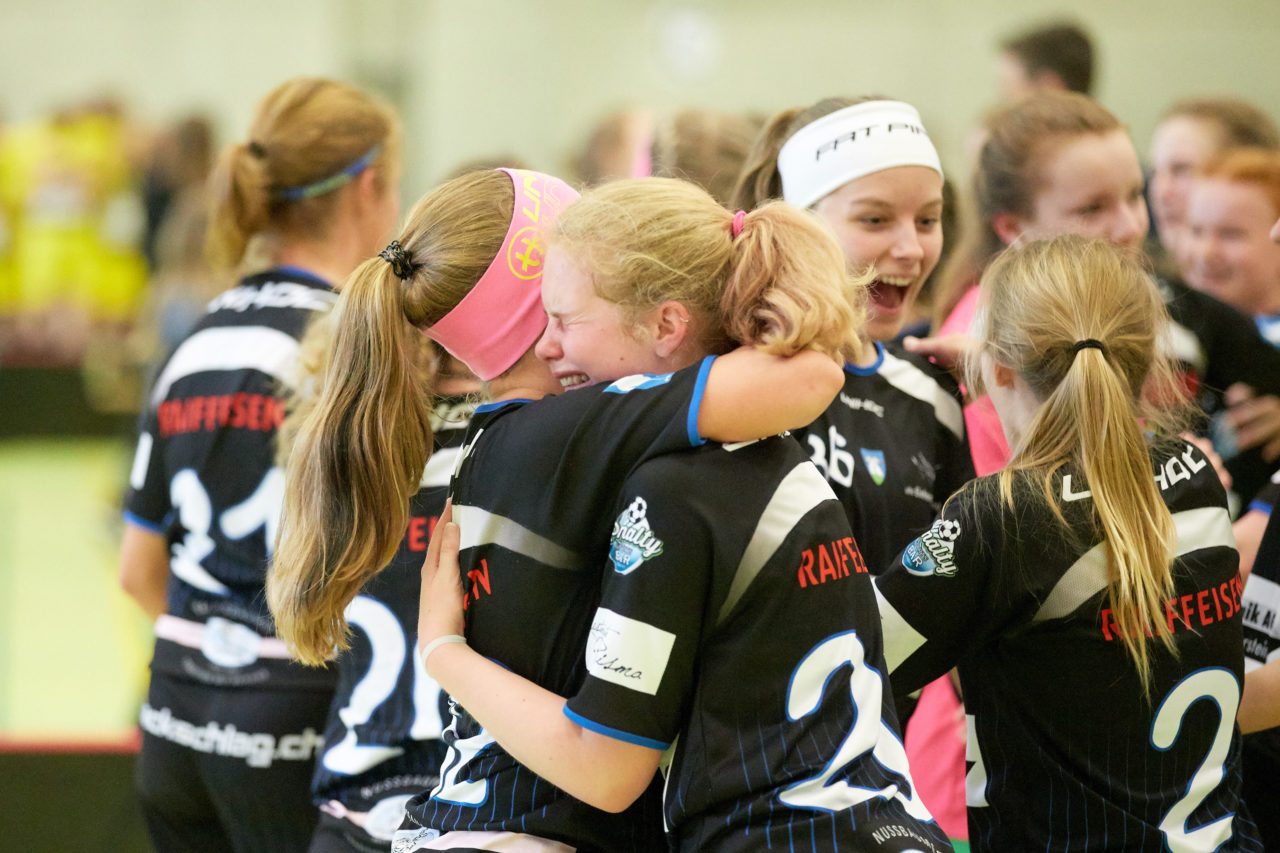 Schweizermeisterschaft 2018 der Juniorinnen B und C 
am 14. und 15. April  2018 in der Sporthalle Dorfmatt in Rotkreuz Der UHC Einhorn Hünenberg wird  in beiden Ligen Schweizermeister 
Bild: Michael Peter