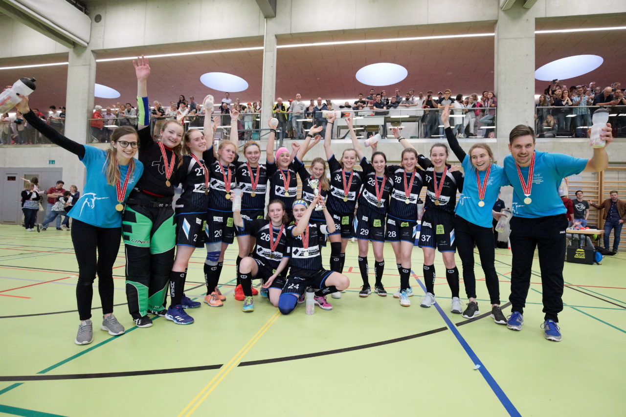 Schweizermeisterschaft 2018 der Juniorinnen B und C 
am 14. und 15. April  2018 in der Sporthalle Dorfmatt in Rotkreuz Der UHC Einhorn Hünenberg wird  in beiden Ligen Schweizermeister 
Bild: Michael Peter