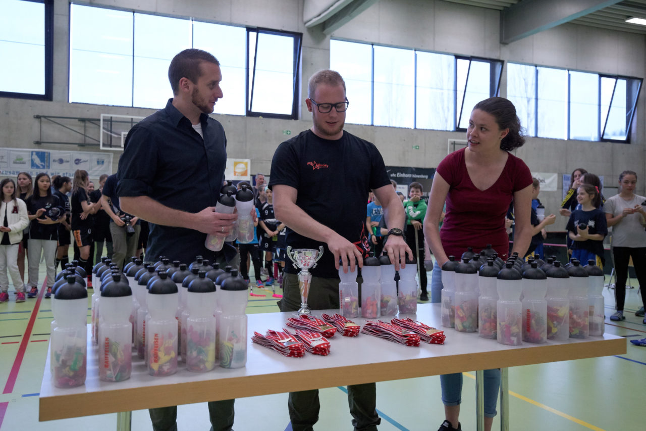 Schweizermeisterschaft 2018 der Juniorinnen B und C 
am 14. und 15. April  2018 in der Sporthalle Dorfmatt in Rotkreuz Der UHC Einhorn Hünenberg wird  in beiden Ligen Schweizermeister 
Bild: Michael Peter