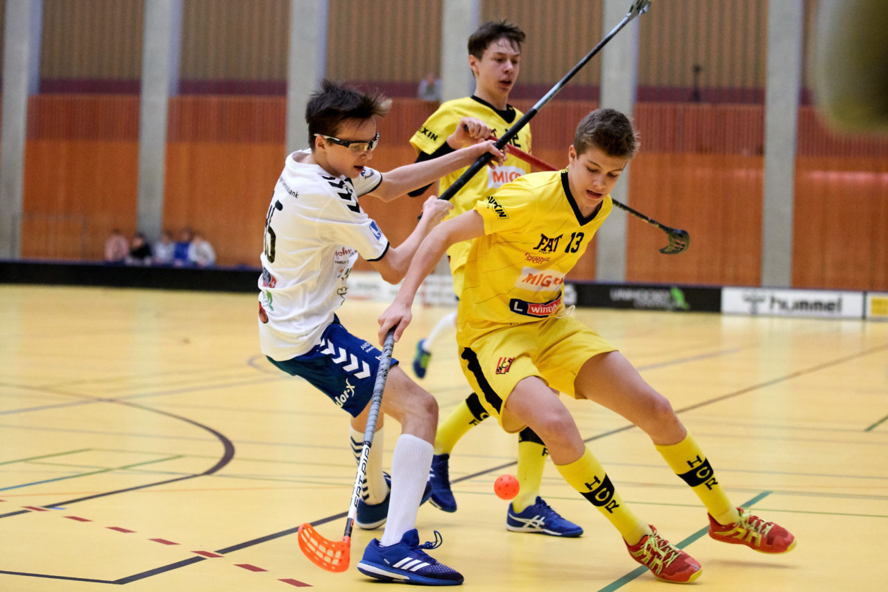 Junioren U16A 
Playoff Halbfinal 2. Spiel 
Zug United -  HC Rychenberg Winterthur 
Resultat 5 : 8 am  31. März 2018 in der Sporthalle Zug 
Bild: Michael Peter