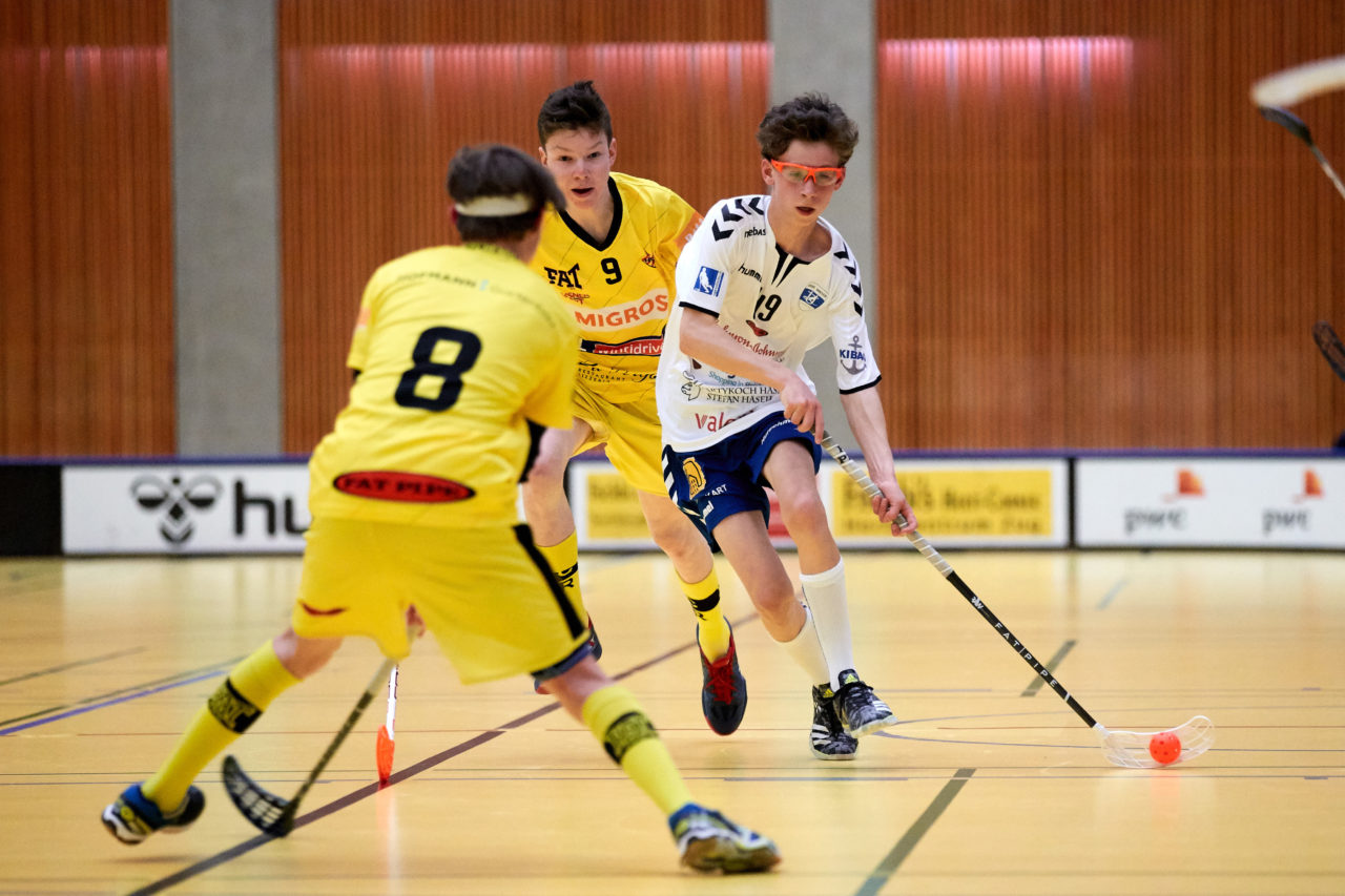 Junioren U16A 
Playoff Halbfinal 2. Spiel 
Zug United -  HC Rychenberg Winterthur 
Resultat 5 : 8 am  31. März 2018 in der Sporthalle Zug 
Bild: Michael Peter