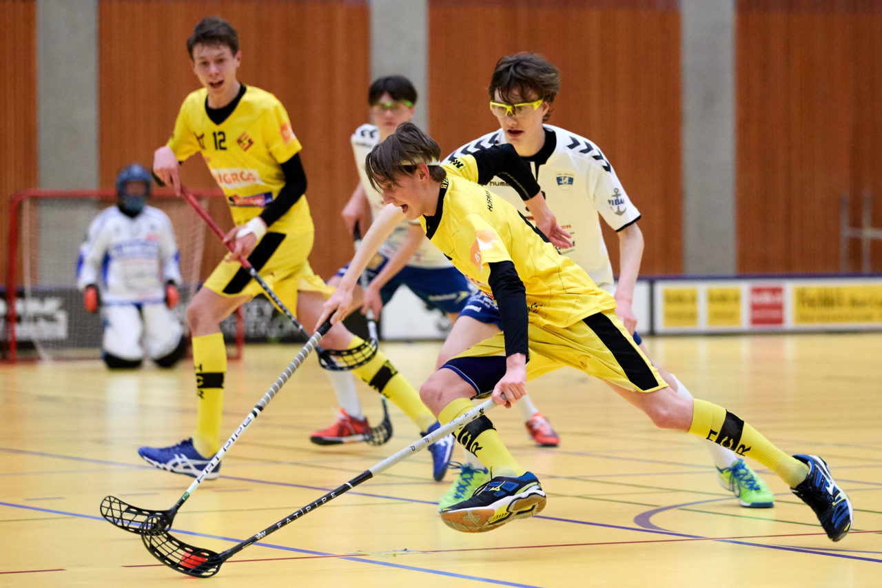 Junioren U16A 
Playoff Halbfinal 2. Spiel 
Zug United -  HC Rychenberg Winterthur 
Resultat 5 : 8 am  31. März 2018 in der Sporthalle Zug 
Bild: Michael Peter