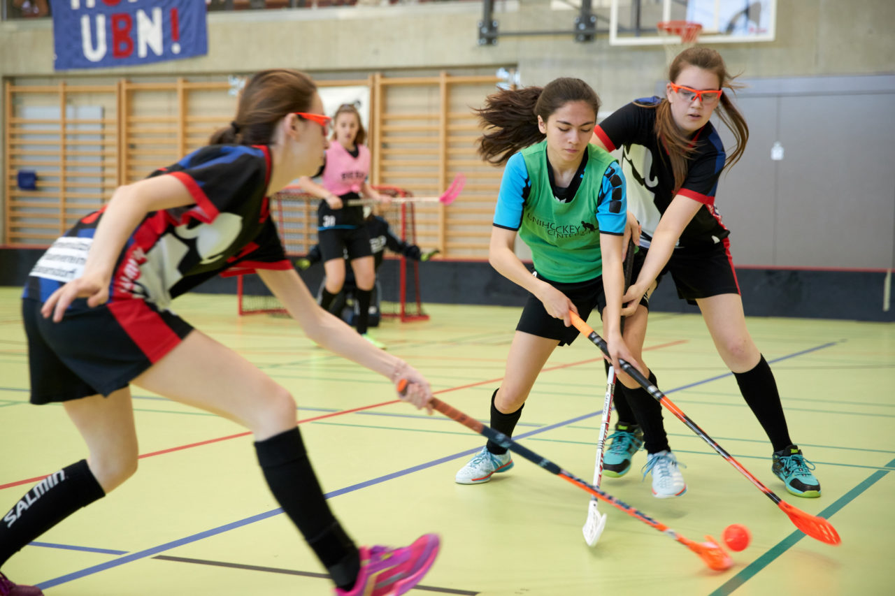 Schweizermeisterschaft 2018 der Juniorinnen B und C 
am 14. und 15. April  2018 in der Sporthalle Dorfmatt in Rotkreuz Der UHC Einhorn Hünenberg wird  in beiden Ligen Schweizermeister 
Bild: Michael Peter