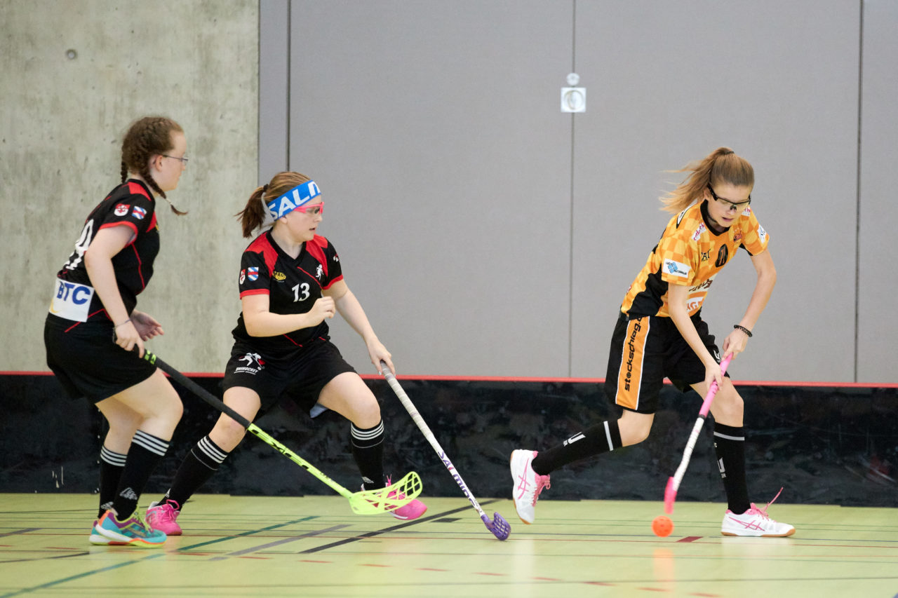 Schweizermeisterschaft 2018 der Juniorinnen B und C 
am 14. und 15. April  2018 in der Sporthalle Dorfmatt in Rotkreuz Der UHC Einhorn Hünenberg wird  in beiden Ligen Schweizermeister 
Bild: Michael Peter