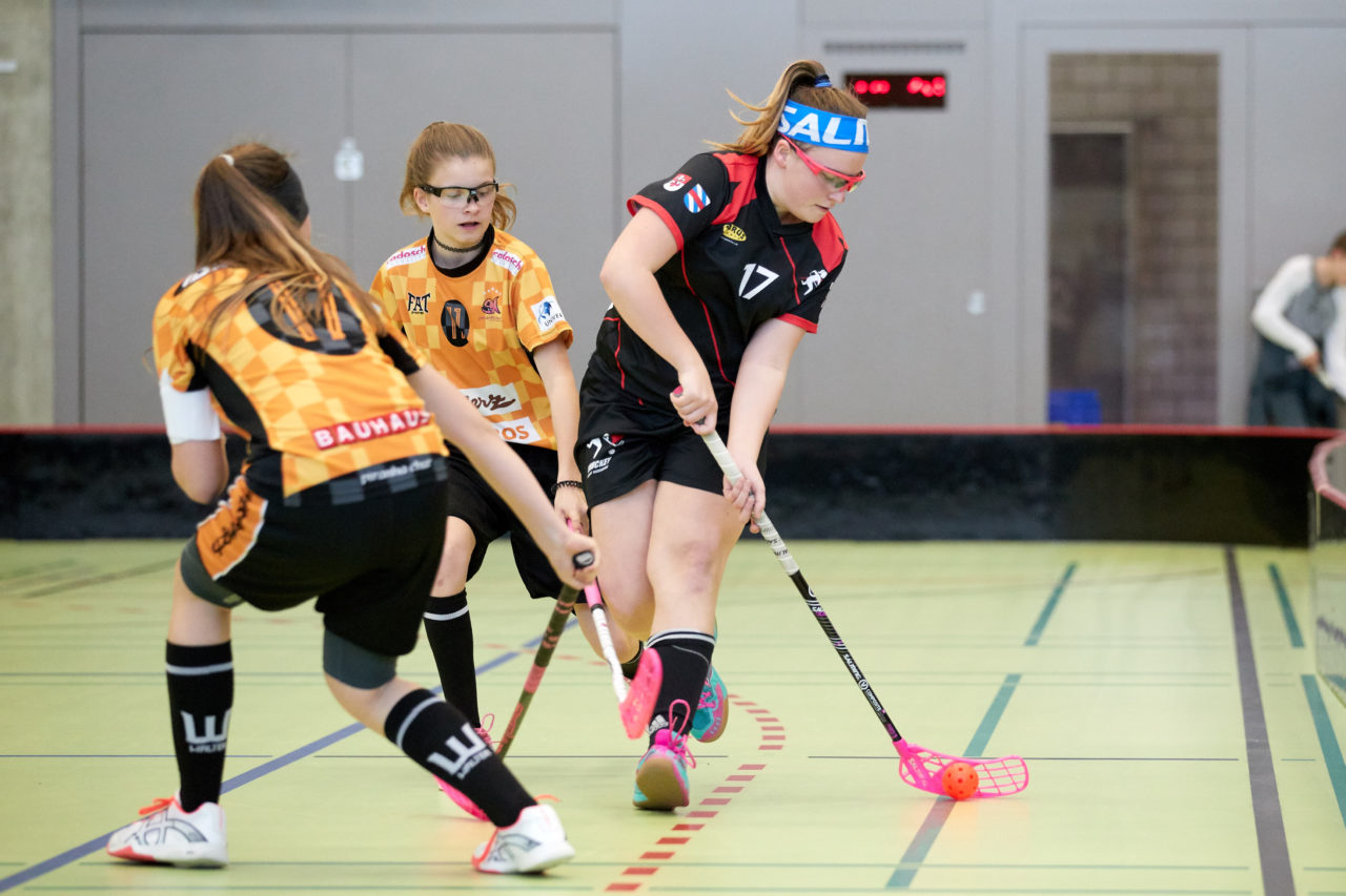 Schweizermeisterschaft 2018 der Juniorinnen B und C 
am 14. und 15. April  2018 in der Sporthalle Dorfmatt in Rotkreuz Der UHC Einhorn Hünenberg wird  in beiden Ligen Schweizermeister 
Bild: Michael Peter