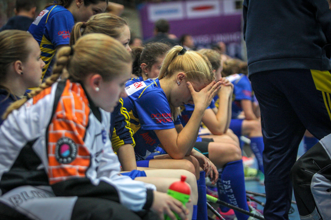 Swiss Arena (Kloten), 22.04.2018, Unihockey Damen NLA Superfinal, piranha chur - UHC Dietlikon, Sereina Zwissler (Nr. 51, UHC Dietlikon) 

(Claudio Schwarz, unihockey-fotos.ch)

Copyright: Claudio Schwarz, unihockey-fotos.ch – Dieses Bild wurde durch swiss unihockey lizenziert und darf ausschliesslich auf den Online-Kanälen von swiss unihockey verwendet werden. Die redaktionelle oder kommerzielle Nutzung durch Dritte (Medien, Vereine, Unternehmen oder Privatpersonen) per Download von diesem flickr-Account ist ausgeschlossen. Das Bild kann bei Interesse via unihockey-fotos.ch kostenpflichtig lizenziert werden. unihockey-fotos.ch behält sich vor, fehlbaren Medien, Vereinen, Unternehmen oder Privatpersonen Bilder mit einem Zuschlag in Rechnung zu stellen.