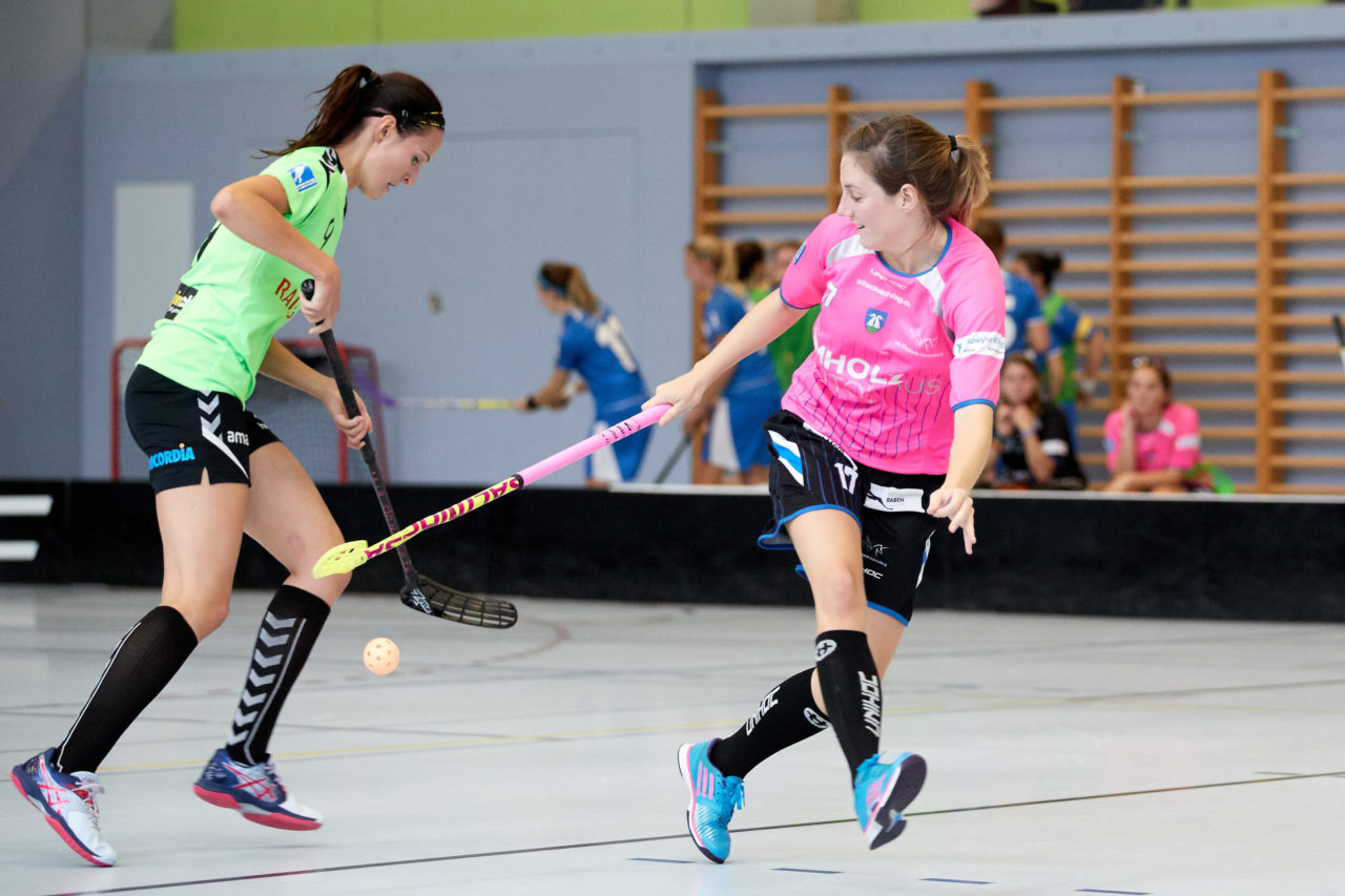 Damen 2. Liga Gruppe 3  
Einhorn Hünenberg - Zuger Highlands  
Resultat 2 : 4 am 21. Oktober 2018 in der Sporthalle Neuheim in Eschenbach 
Bild: Michael Peter