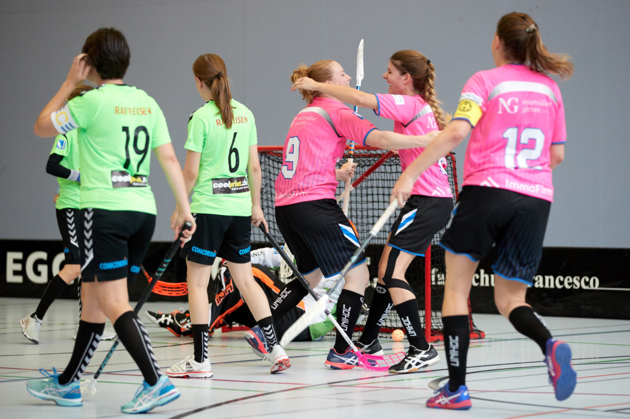 Damen 2. Liga Gruppe 3  
Einhorn Hünenberg - Zuger Highlands  
Resultat 2 : 4 am 21. Oktober 2018 in der Sporthalle Neuheim in Eschenbach 
Bild: Michael Peter
