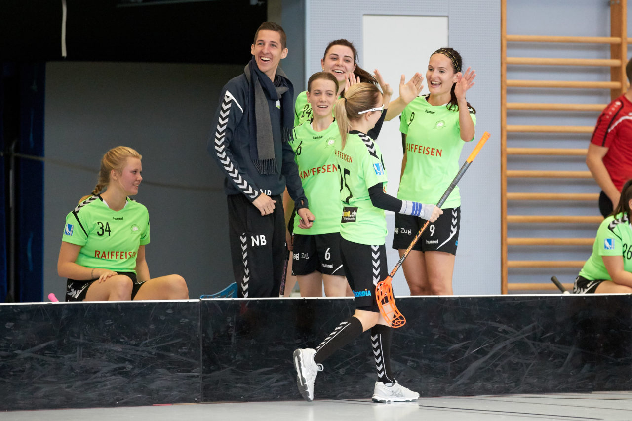 Damen 2. Liga Gruppe 3  
Einhorn Hünenberg - Zuger Highlands  
Resultat 2 : 4 am 21. Oktober 2018 in der Sporthalle Neuheim in Eschenbach 
Bild: Michael Peter