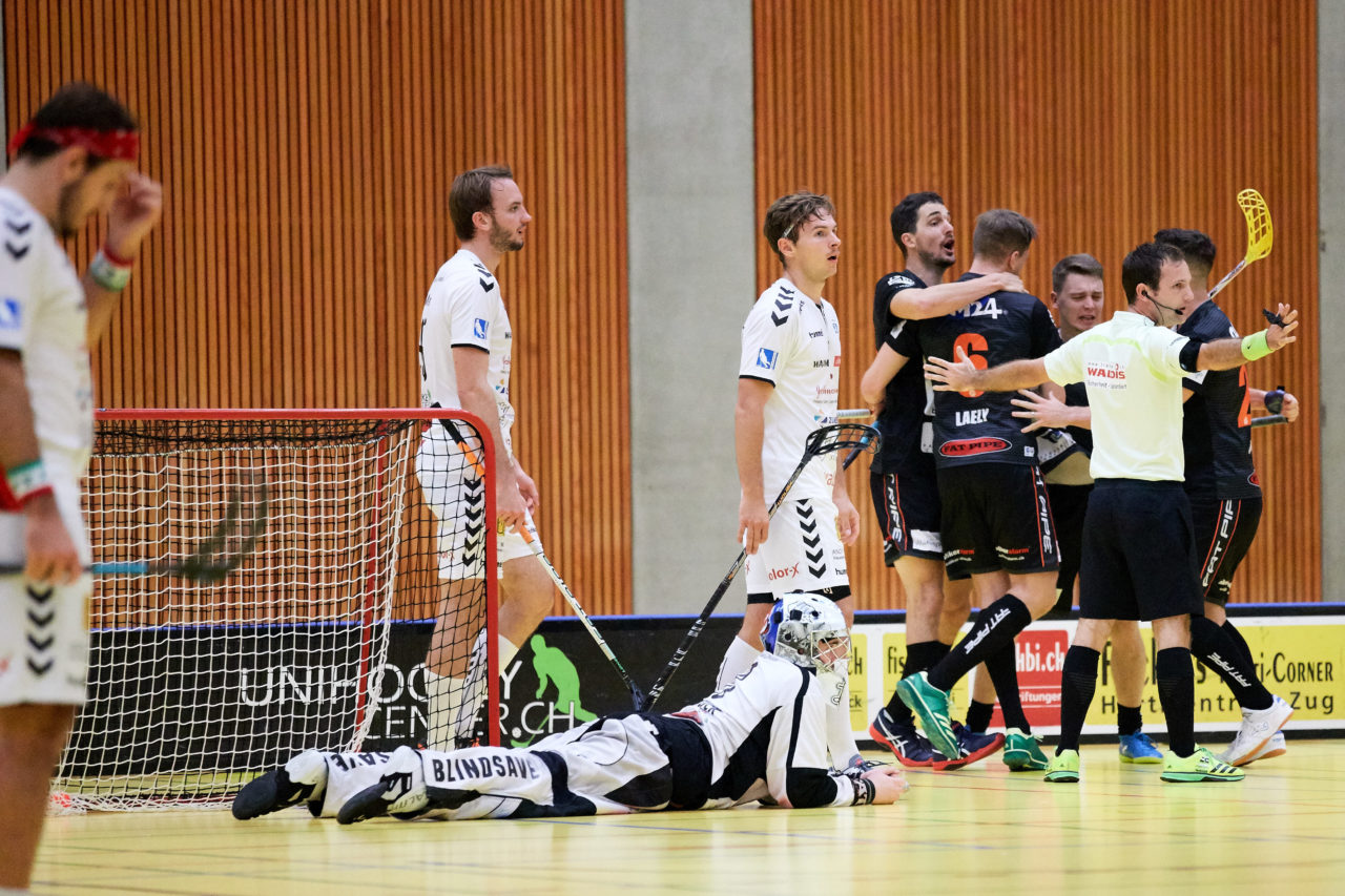 Zug United Herren NLA 
Zug United - Grasshopper Club Zürich 
Resultat 5 : 6 am 10. Oktober  2018 in der Sporthalle in Zug 
Bild: Michael Peter