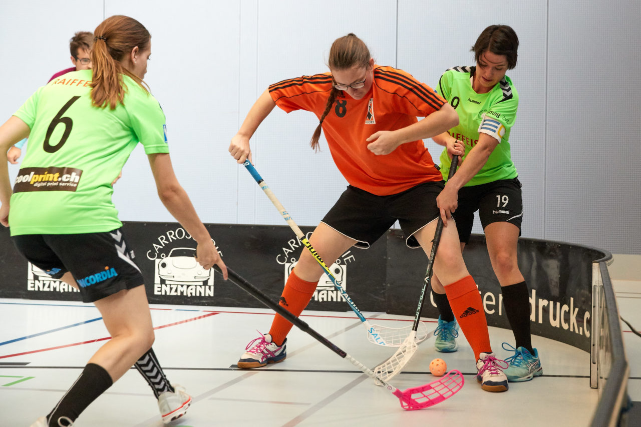 Damen 2. Liga Gruppe 3  
Kadetten UH Schaffhausen - Zuger Highlands  
Resultat 0 : 1 am 21. Oktober 2018 in der Sporthalle Neuheim in Eschenbach 
Bild: Michael Peter