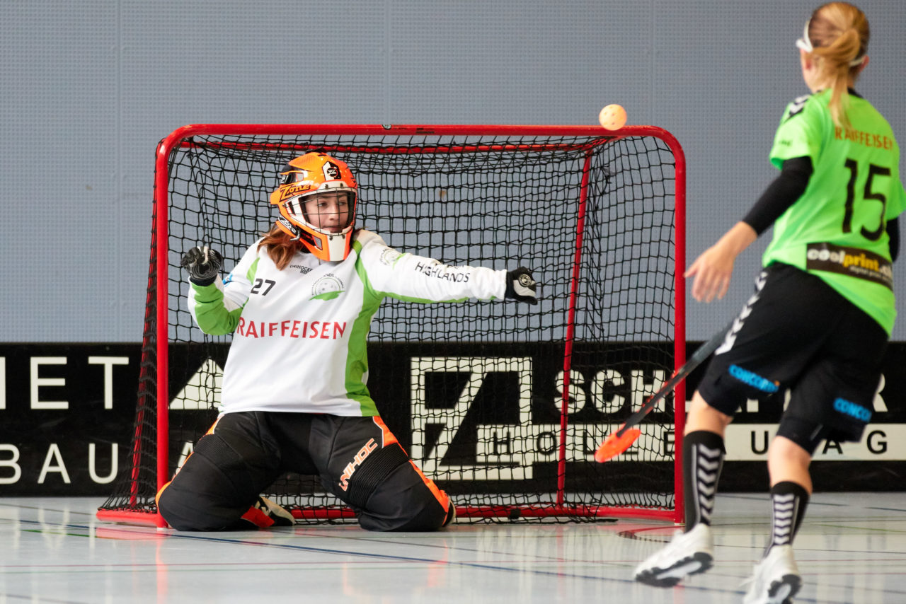 Damen 2. Liga Gruppe 3  
Kadetten UH Schaffhausen - Zuger Highlands  
Resultat 0 : 1 am 21. Oktober 2018 in der Sporthalle Neuheim in Eschenbach 
Bild: Michael Peter