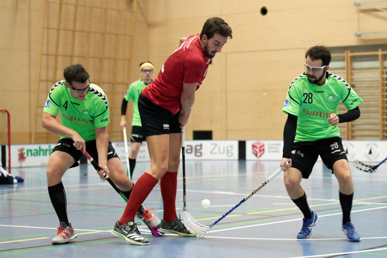 Herren 1. Liga Gruppe 2 
Zuger Highlands - Bülach Floorball 
Resultat 5 : 6 nach Verlängerung  am 11. November 2018 in der Sporthalle  Hofmatt in Oberägeri 
Bild: Michael Peter
