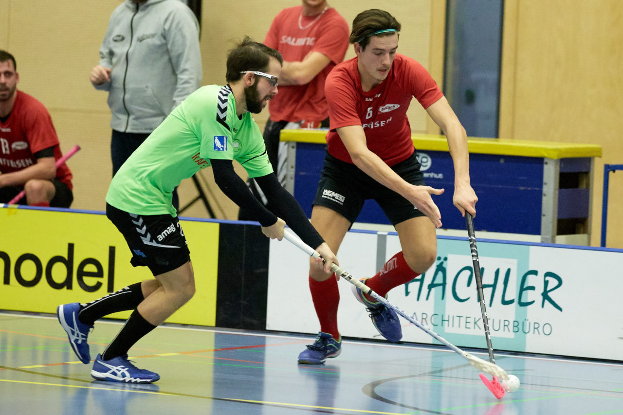Herren 1. Liga Gruppe 2 
Zuger Highlands - Bülach Floorball 
Resultat 5 : 6 nach Verlängerung  am 11. November 2018 in der Sporthalle  Hofmatt in Oberägeri 
Bild: Michael Peter