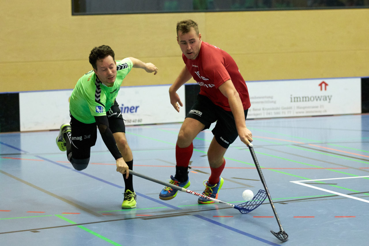 Herren 1. Liga Gruppe 2 
Zuger Highlands - Bülach Floorball 
Resultat 5 : 6 nach Verlängerung  am 11. November 2018 in der Sporthalle  Hofmatt in Oberägeri 
Bild: Michael Peter