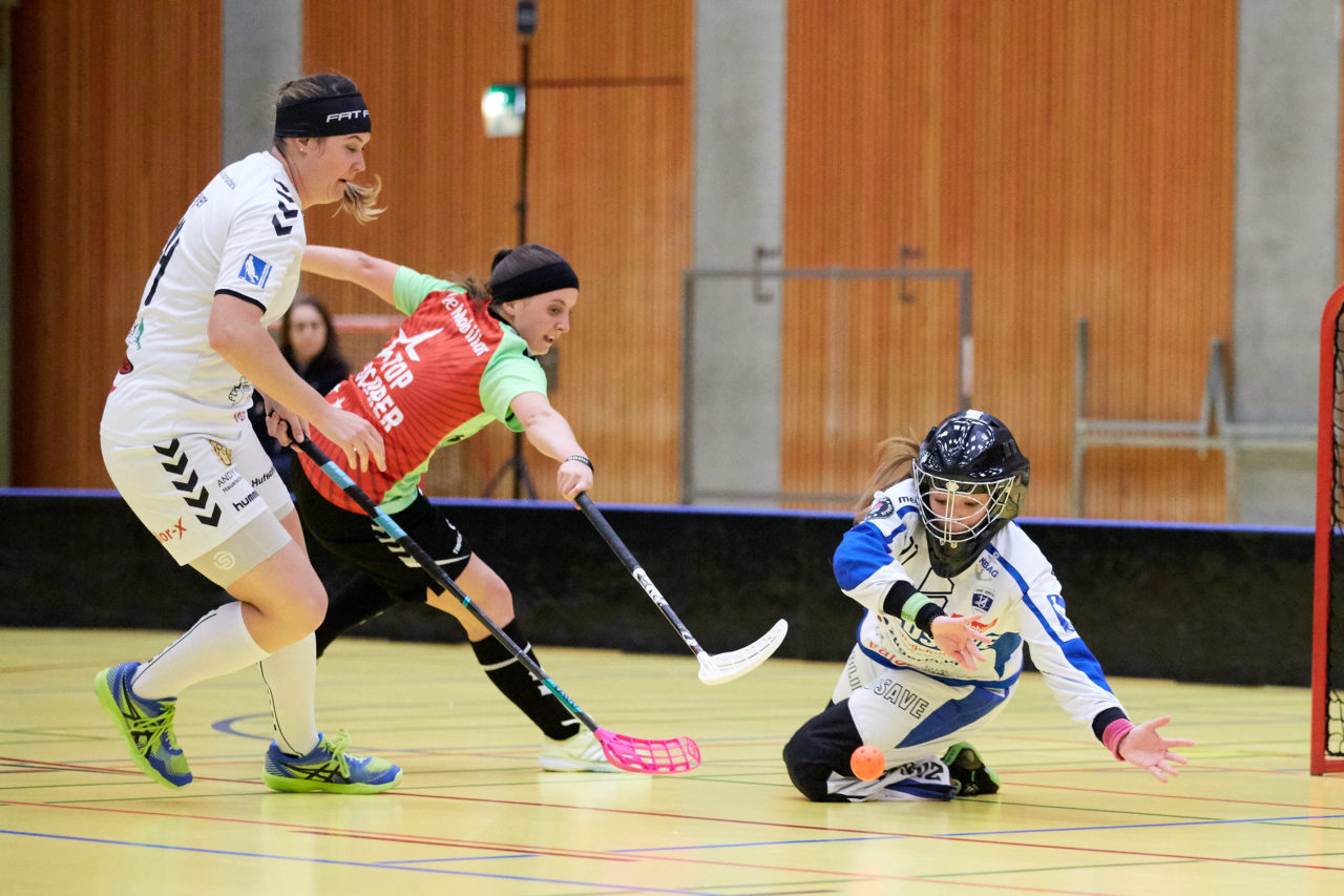 Zug United Damen NLA 
Zug United - UHC Laupen Resultat 2 : 3 am 6. Januar 2019 in der Sporthalle in Zug 
Bild: Michael Peter