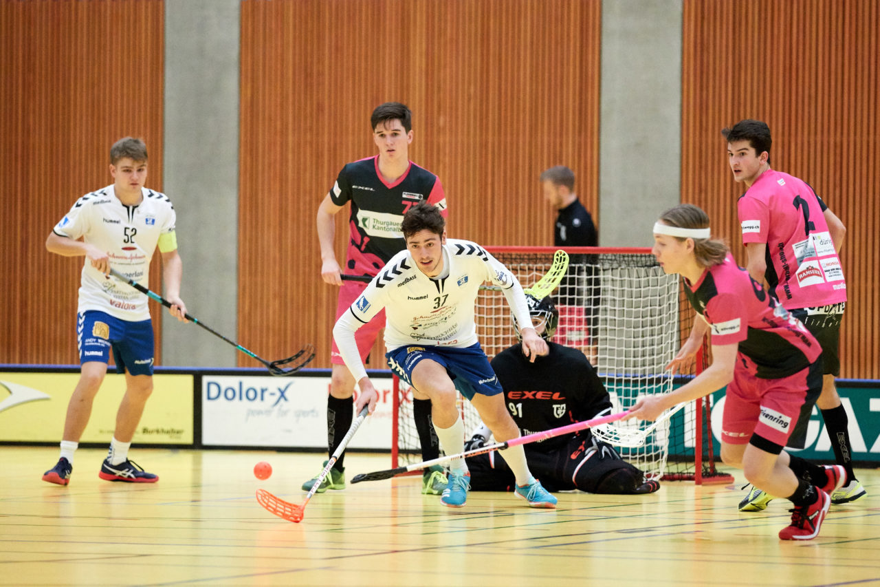 Zug United Junioren U21A 
Zug United - Floorbll Thurgau 
Resultat 7 : 5 am 6. Januar  Dezember 2019 in der Sporthalle in Zug 
Bild: Michael Peter