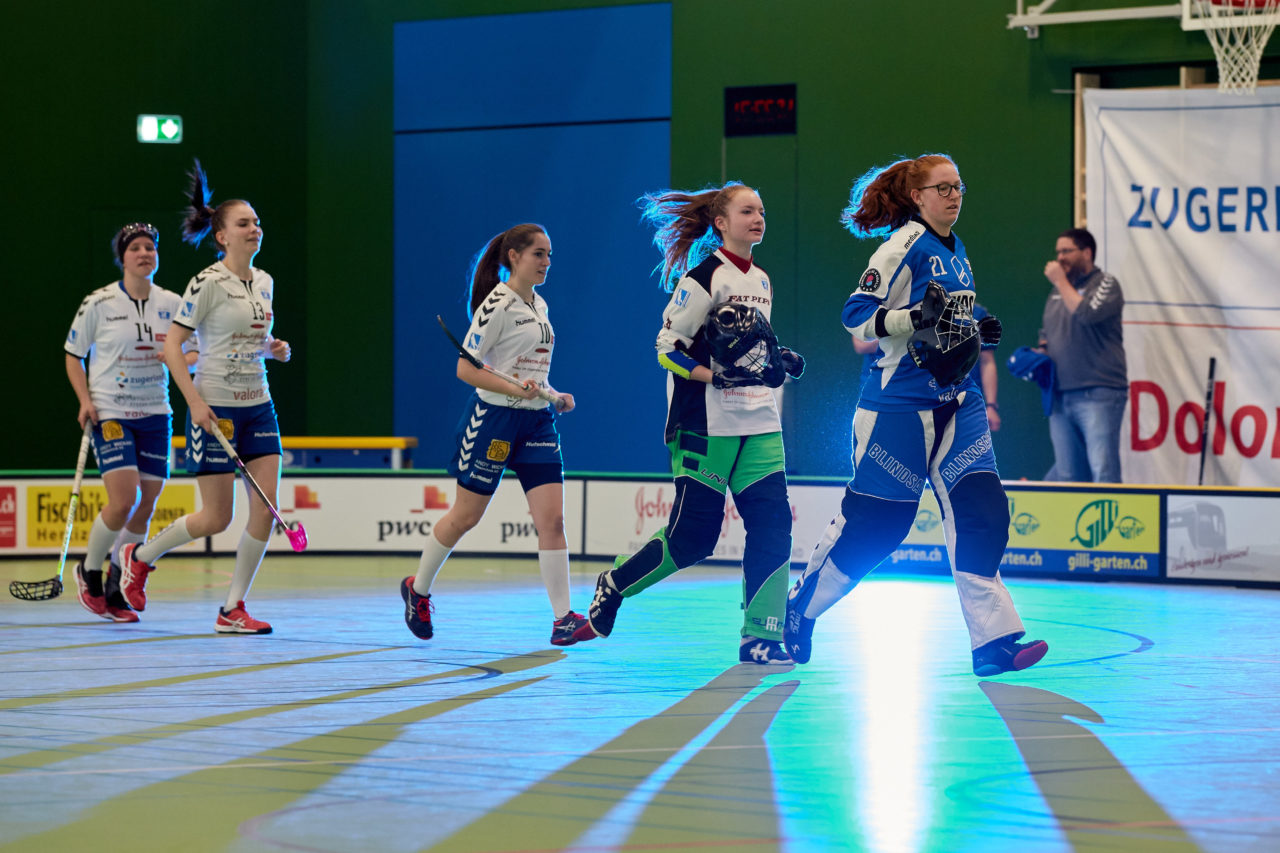 Juniorinnen U21B Qualifikationsspiele der Gruppensieger 3. Spiel 
Zug United - UHC Lok Reinach Resultat 7:5 am 24. März 2019 in der Sporthalle der Kantonsschule Zug 
Bild: Michael Peter