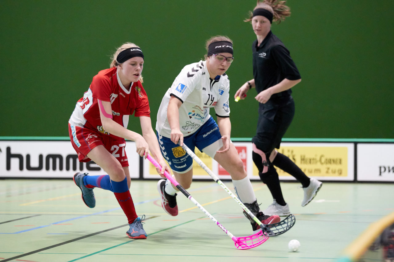 Juniorinnen U21B Qualifikationsspiele der Gruppensieger 3. Spiel 
Zug United - UHC Lok Reinach Resultat 7:5 am 24. März 2019 in der Sporthalle der Kantonsschule Zug 
Bild: Michael Peter