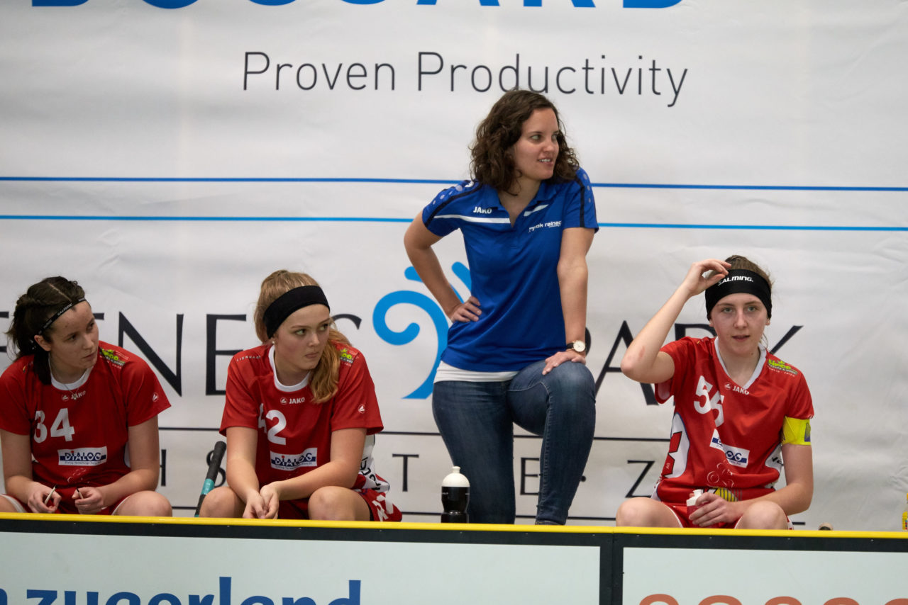 Juniorinnen U21B Qualifikationsspiele der Gruppensieger 3. Spiel 
Zug United - UHC Lok Reinach Resultat 7:5 am 24. März 2019 in der Sporthalle der Kantonsschule Zug 
Bild: Michael Peter