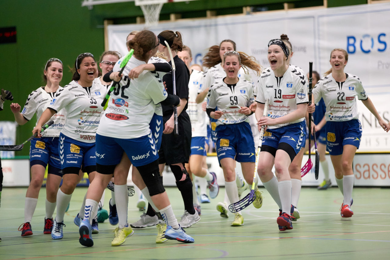 Juniorinnen U21B Qualifikationsspiele der Gruppensieger 3. Spiel 
Zug United - UHC Lok Reinach Resultat 7:5 am 24. März 2019 in der Sporthalle der Kantonsschule Zug 
Bild: Michael Peter