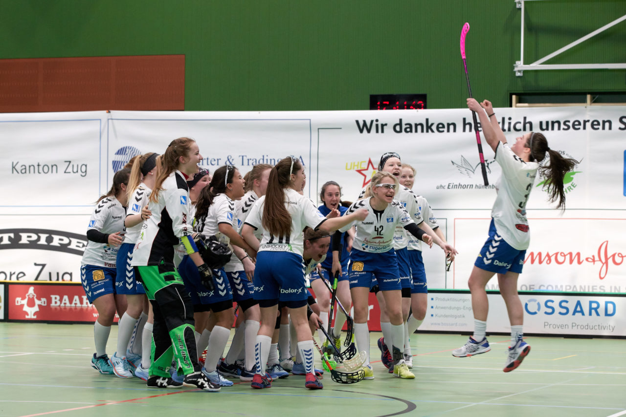Juniorinnen U21B Qualifikationsspiele der Gruppensieger 3. Spiel 
Zug United - UHC Lok Reinach Resultat 7:5 am 24. März 2019 in der Sporthalle der Kantonsschule Zug 
Bild: Michael Peter