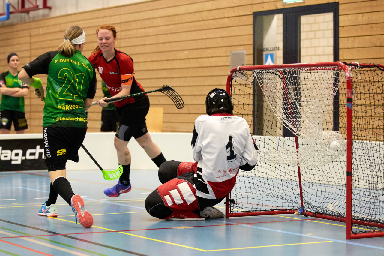 Damen 1. Liga Kleinfeld Playoff Final 1. Spiel 
Florball Albis - UHC Oekingen
Resultat 8 : 10 am 6. April 2019 im Sportzentrum Schachen in Bonstetten 
Bild: Michael Peter