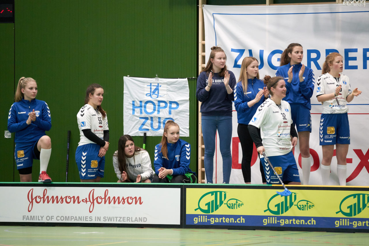 Juniorinnen U21B Aufstiegsspiele U21A 3. Spiel. Zug United steigt mit drei Siegen in die U21 A Liga auf und hat somit alle Nachwuchsteams in der höchsten Liga. UHC Waldkirch-St. Gallen steigt in die U21B ab. 
Zug United - UHC Waldkirch-St. Gallen 5:2 am 7. April 2019 in der Sporthalle der Kantonsschule Zug 
Bild: Michael Peter