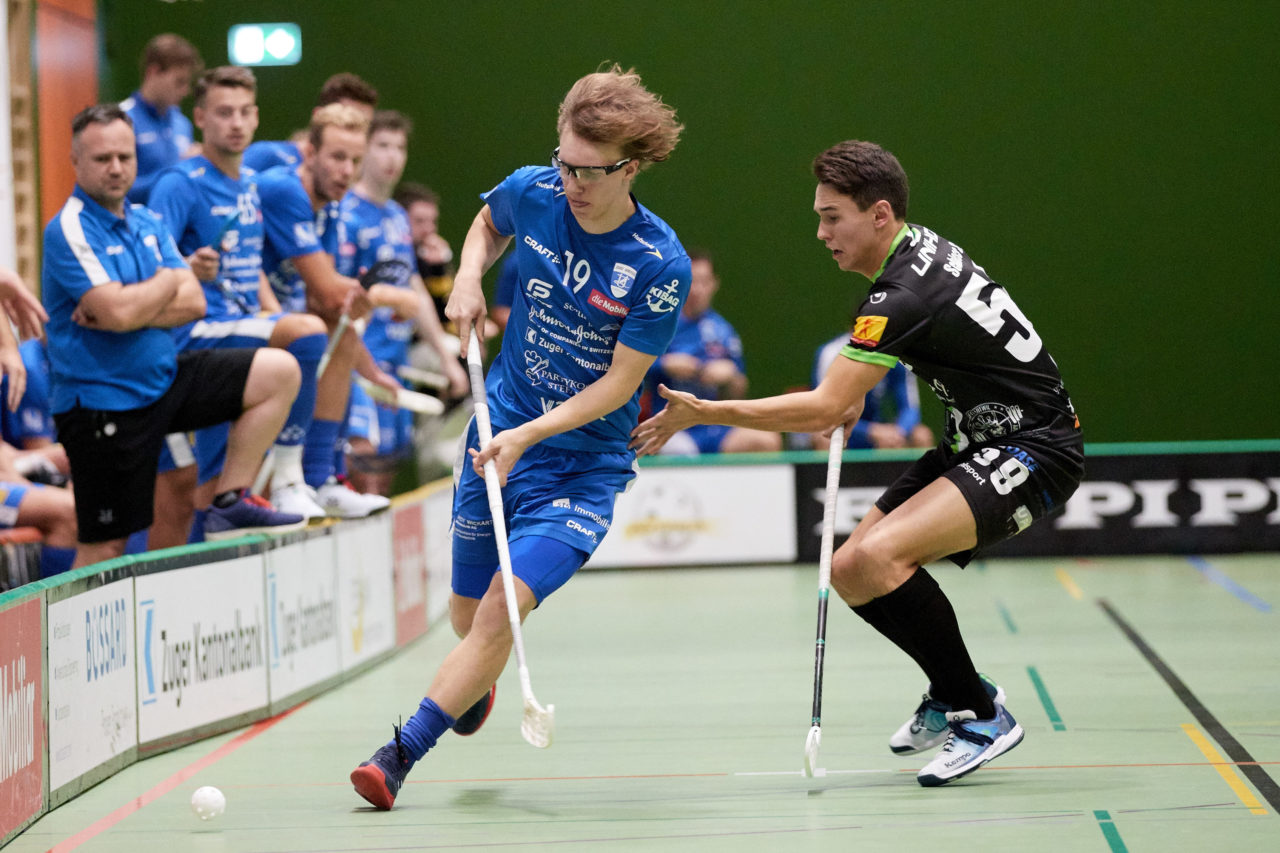 Zug United Männer NLA 
Zug United - UHC Waldkirch St Gallen 
Resultat 8 : 7 am 28. September 2019 in der Sporthalle der Kantonsschule Zug 
Bild: Michael Peter