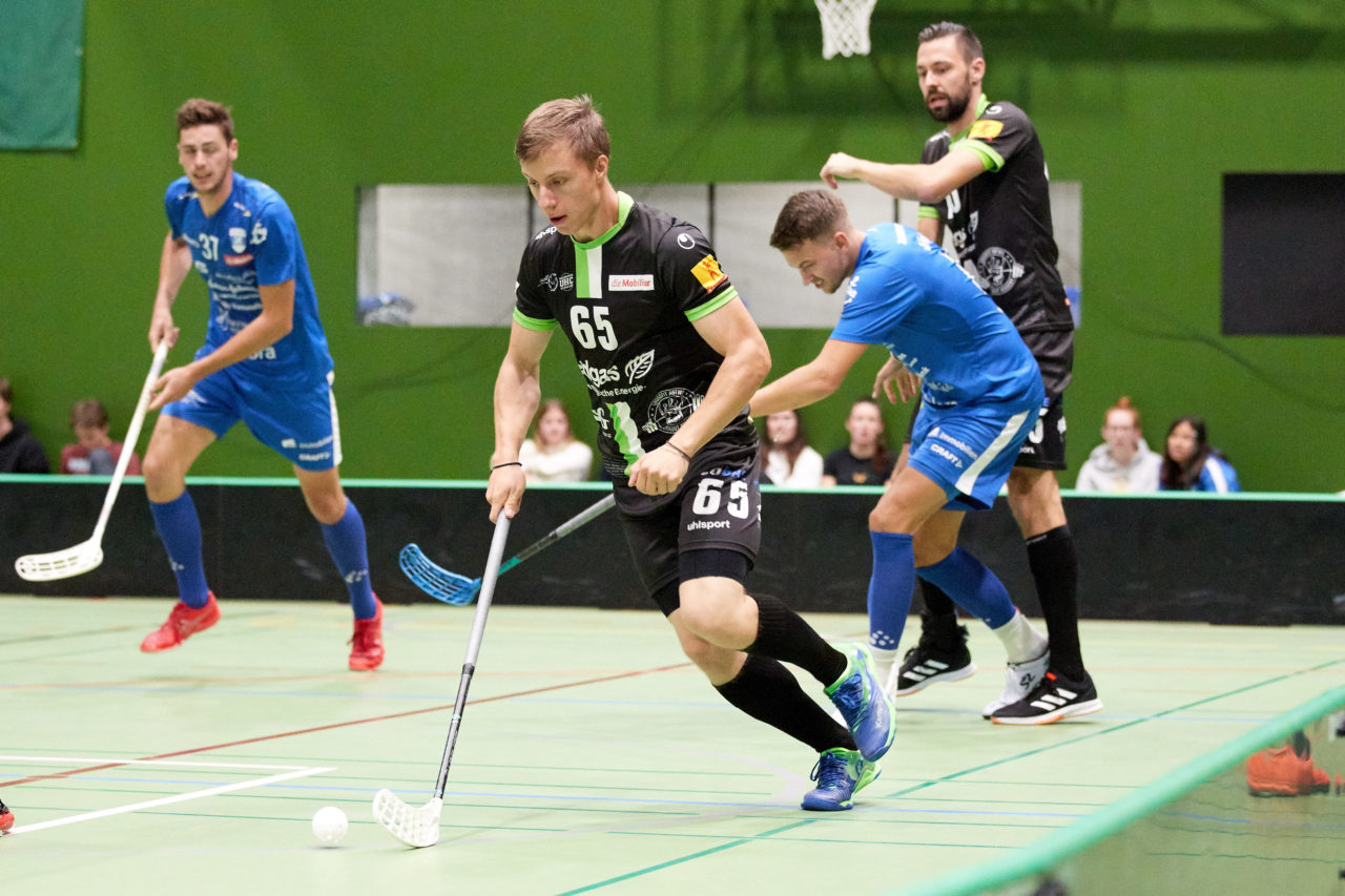 Zug United Männer NLA 
Zug United - UHC Waldkirch St Gallen 
Resultat 8 : 7 am 28. September 2019 in der Sporthalle der Kantonsschule Zug 
Bild: Michael Peter