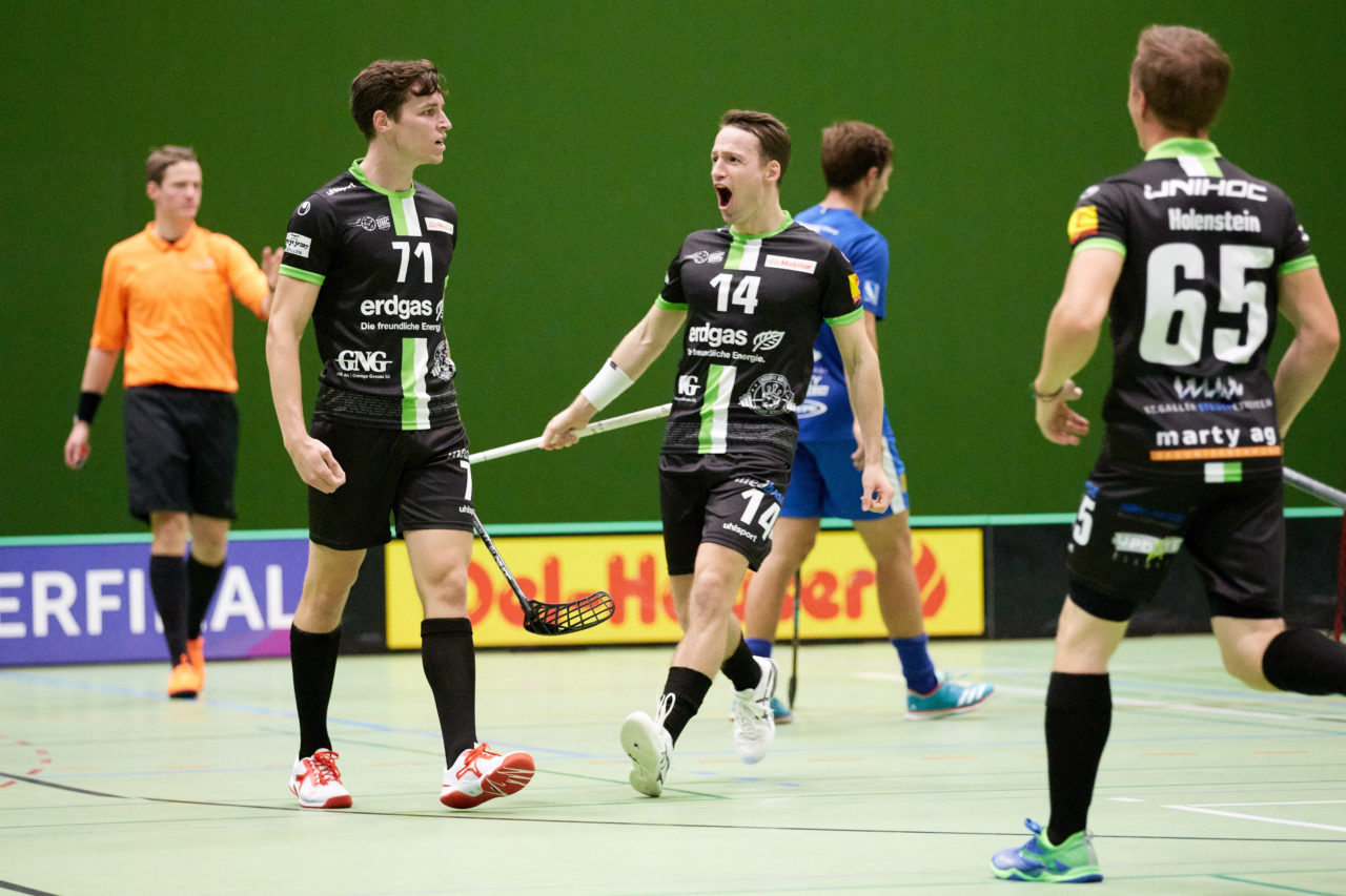 Zug United Männer NLA 
Zug United - UHC Waldkirch St Gallen 
Resultat 8 : 7 am 28. September 2019 in der Sporthalle der Kantonsschule Zug 
Bild: Michael Peter